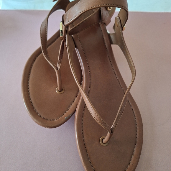 TORY BURCH!! - Picture 2 of 5